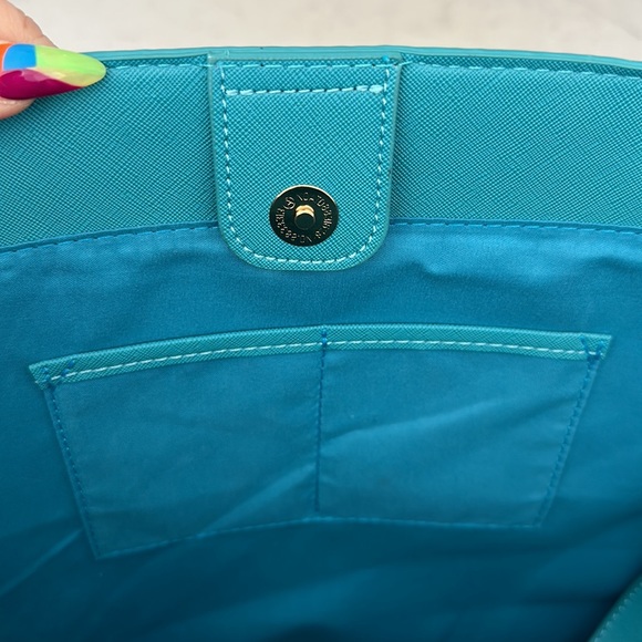 🩵Trina Turk Printed Large Tote🩵 - Picture 6 of 16